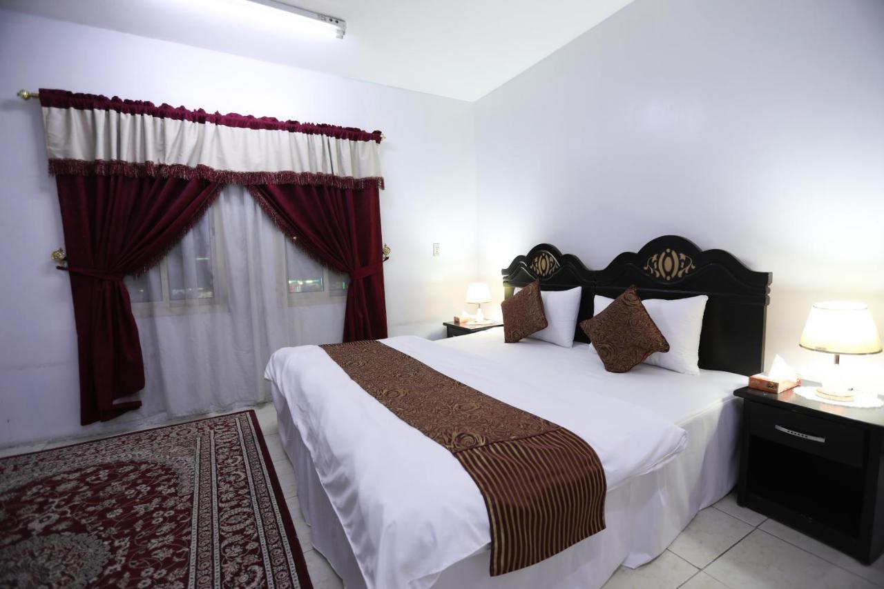 Al Eairy Apartments -Aldamam 7 Dammam Bagian luar foto