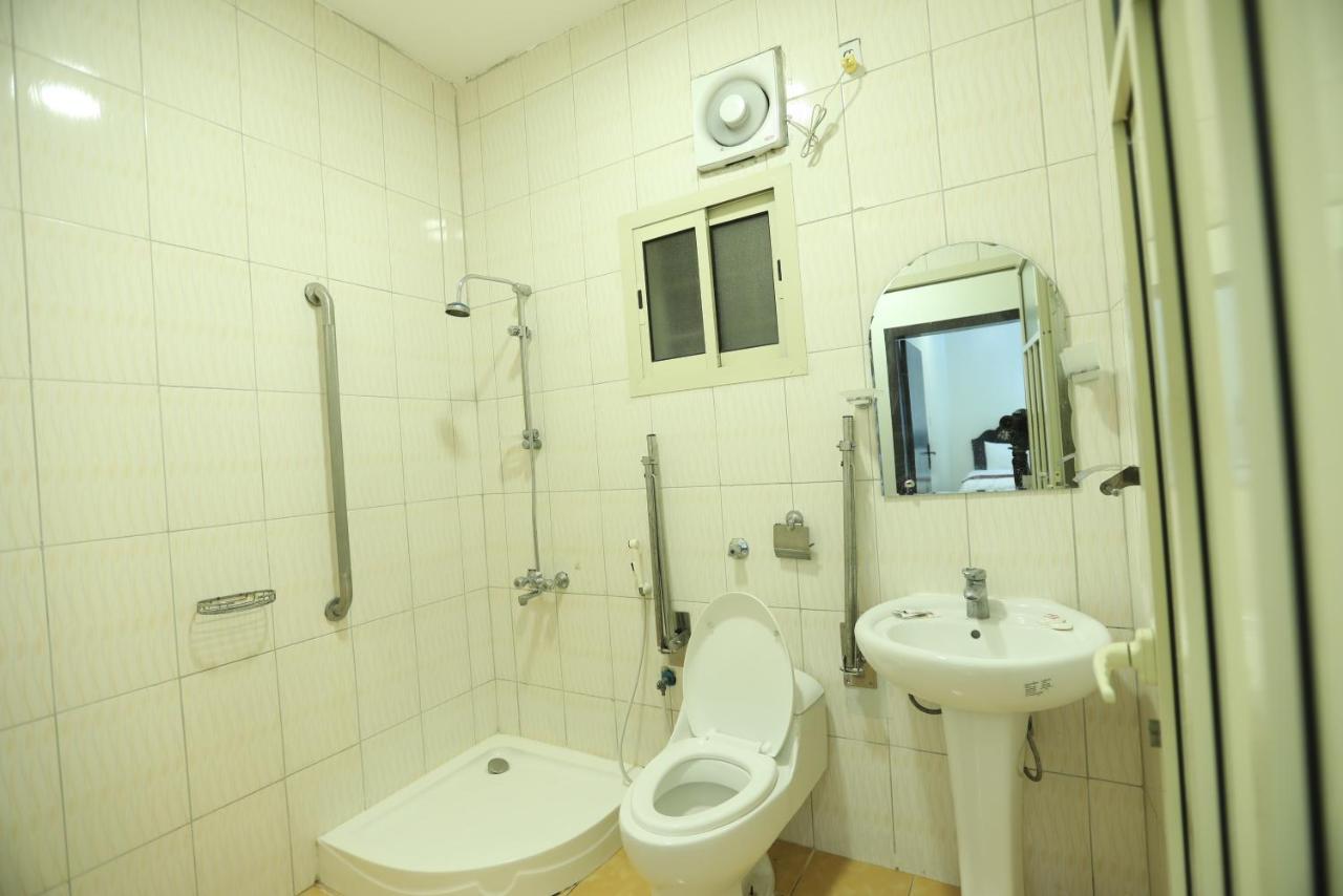 Al Eairy Apartments -Aldamam 7 Dammam Bagian luar foto