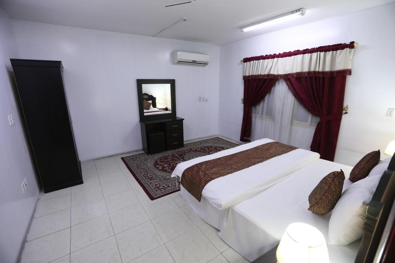 Al Eairy Apartments -Aldamam 7 Dammam Bagian luar foto