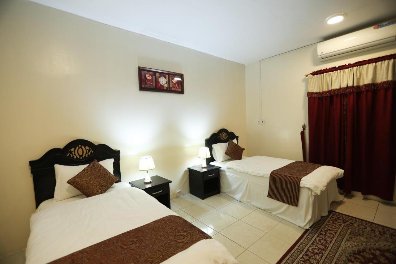 Al Eairy Apartments -Aldamam 7 Dammam Bagian luar foto