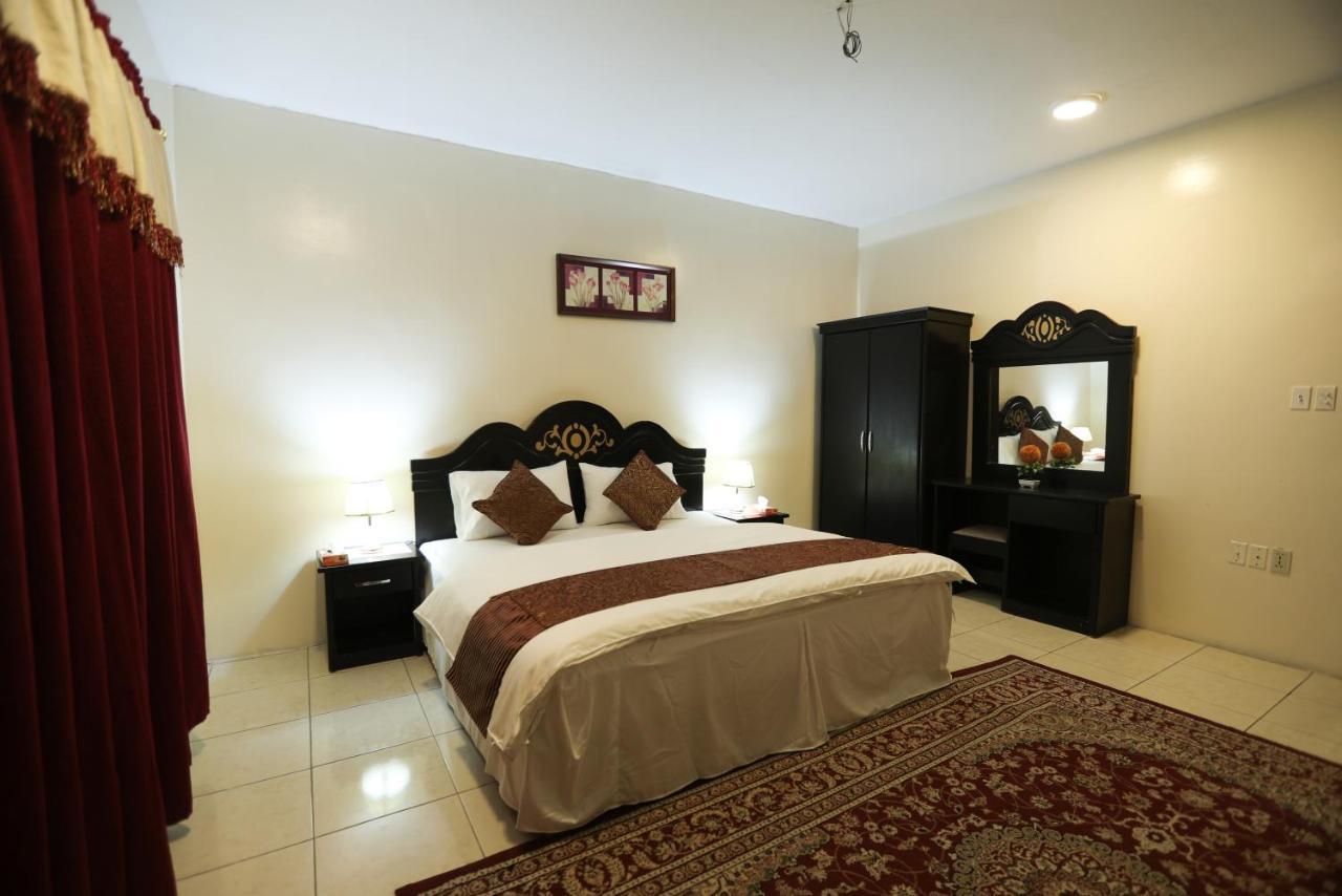 Al Eairy Apartments -Aldamam 7 Dammam Bagian luar foto