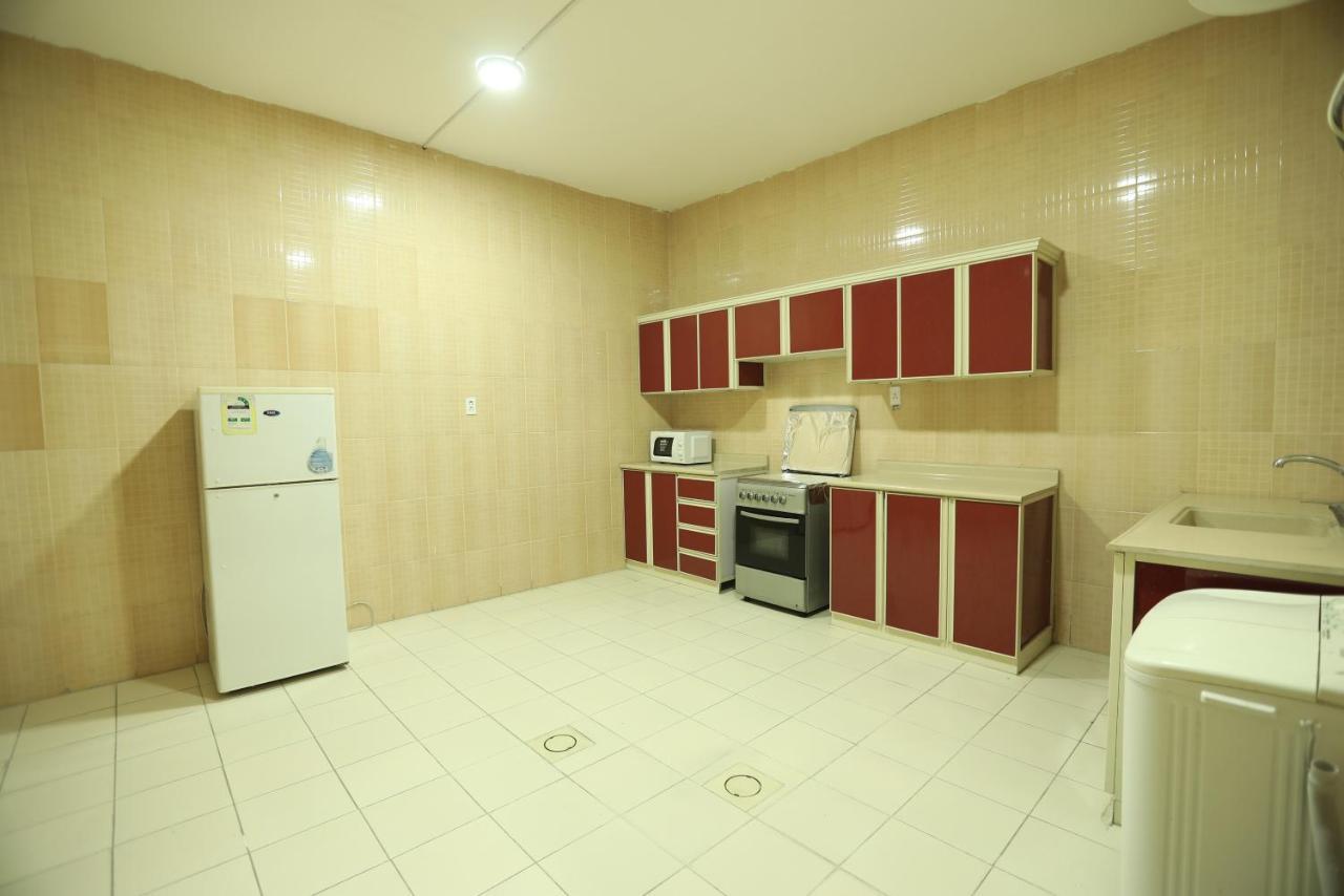 Al Eairy Apartments -Aldamam 7 Dammam Bagian luar foto